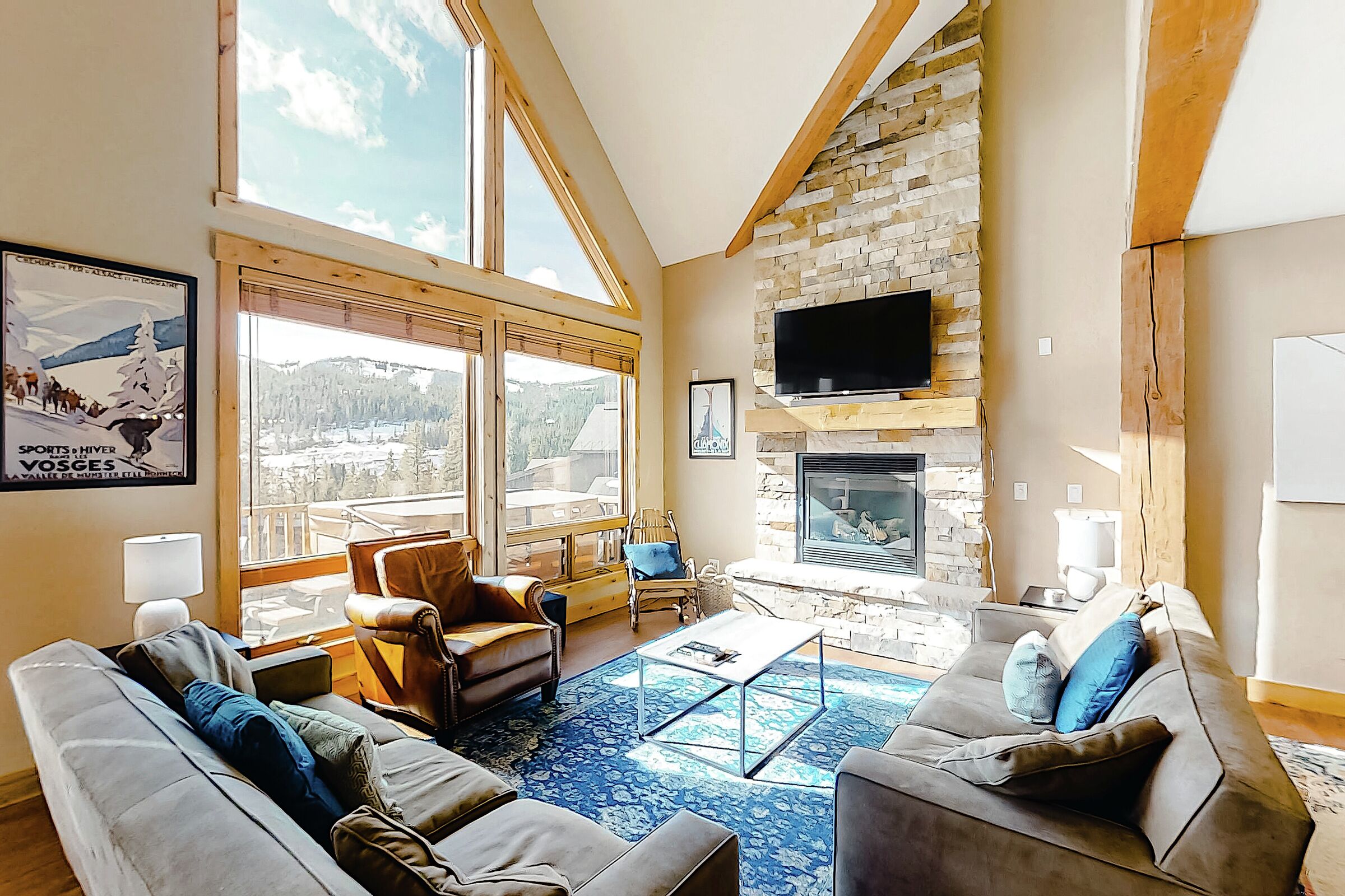 #200 - Living Room
