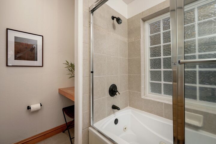 #341 - Master Ensuite Bathroom