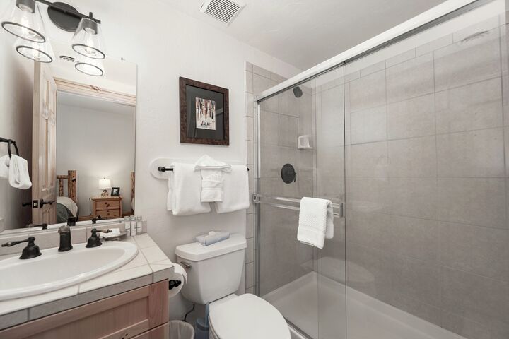 #341 - Ensuite Bathroom