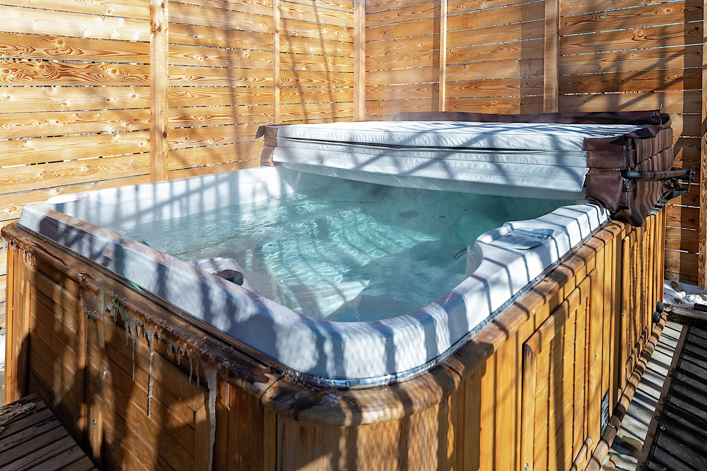 #A101 - Outdoor Hot Tub