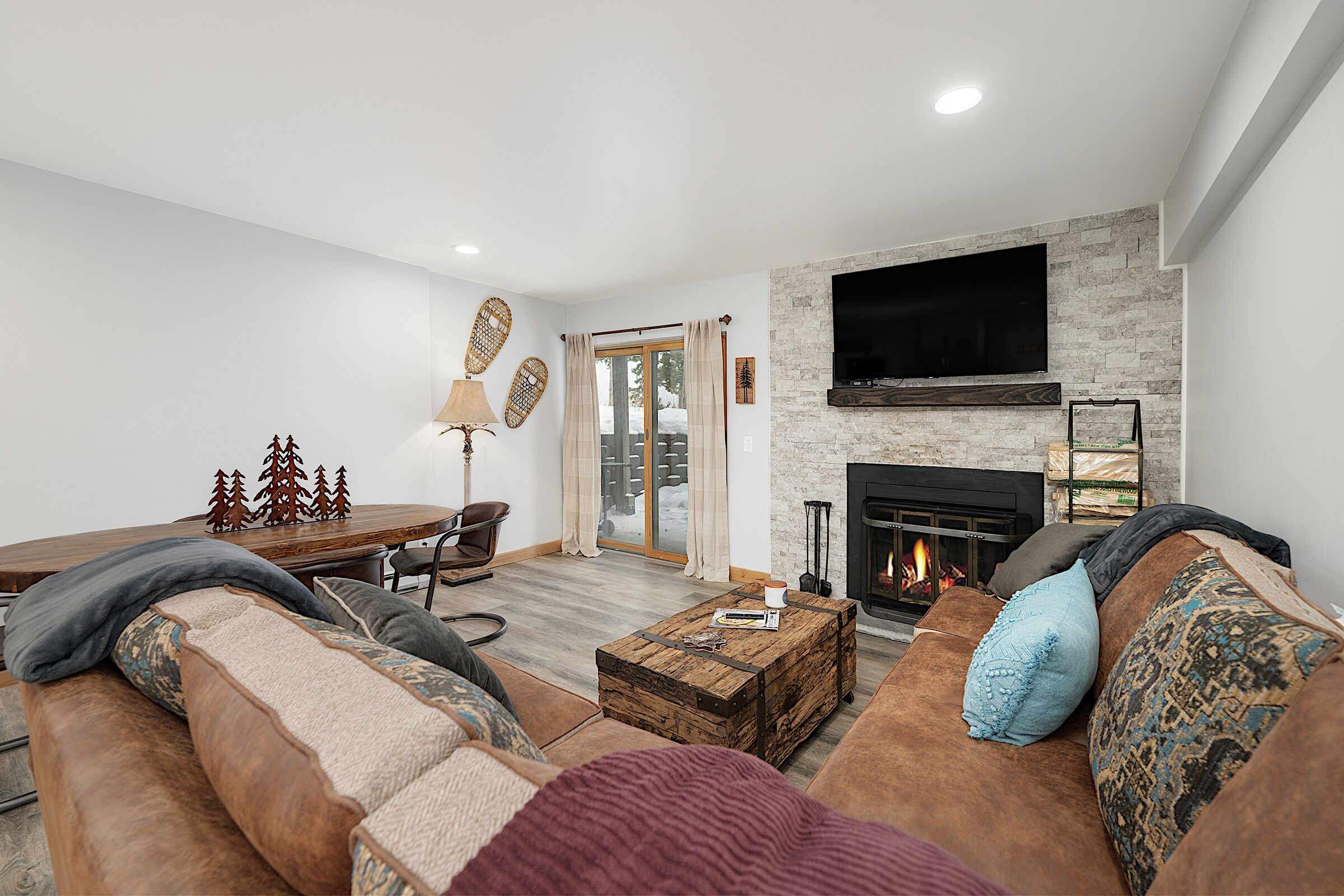 #A101 - Living Room
