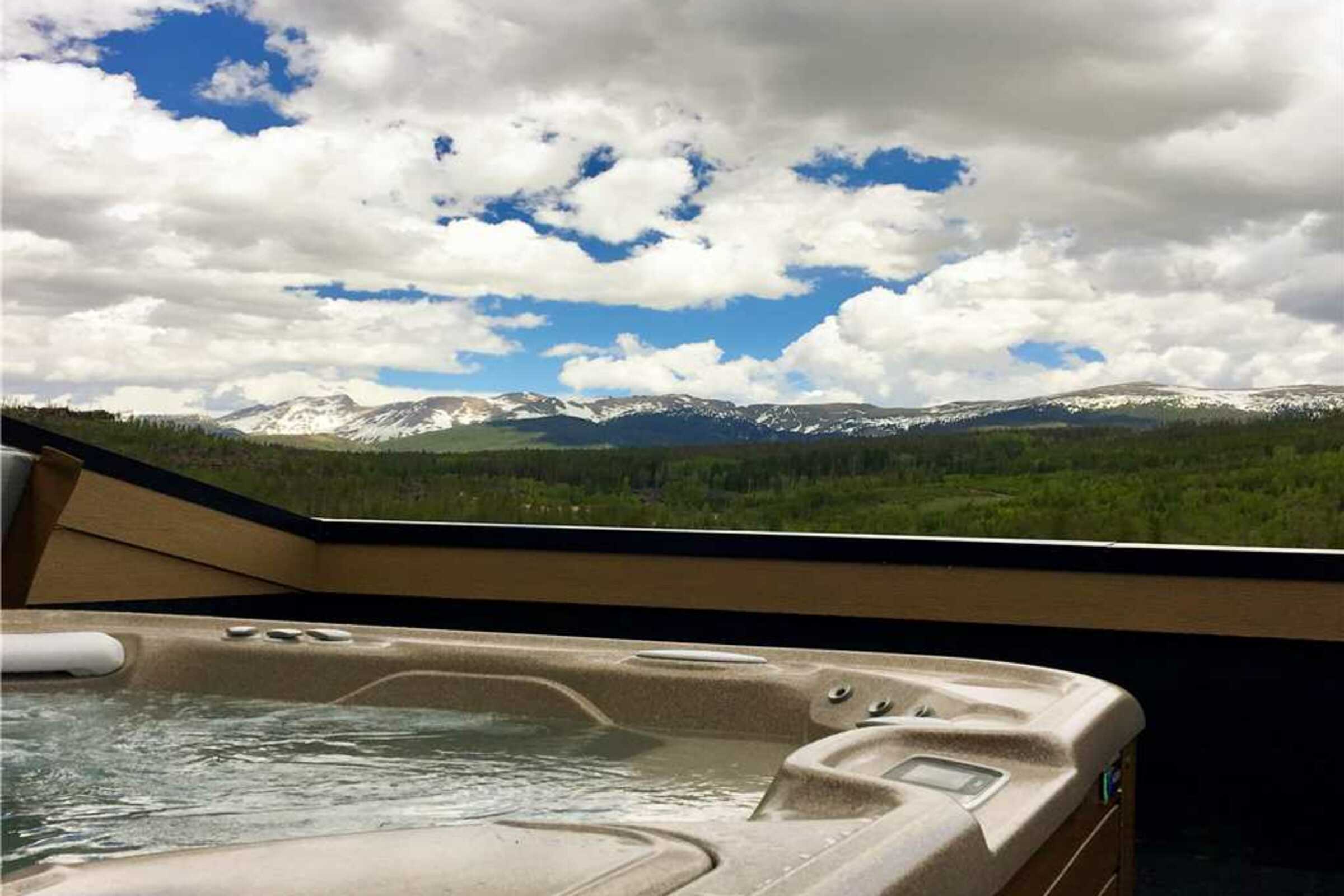 Outdoor Hot Tub