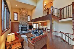 4 Bdrm 4 Bath - Living Room