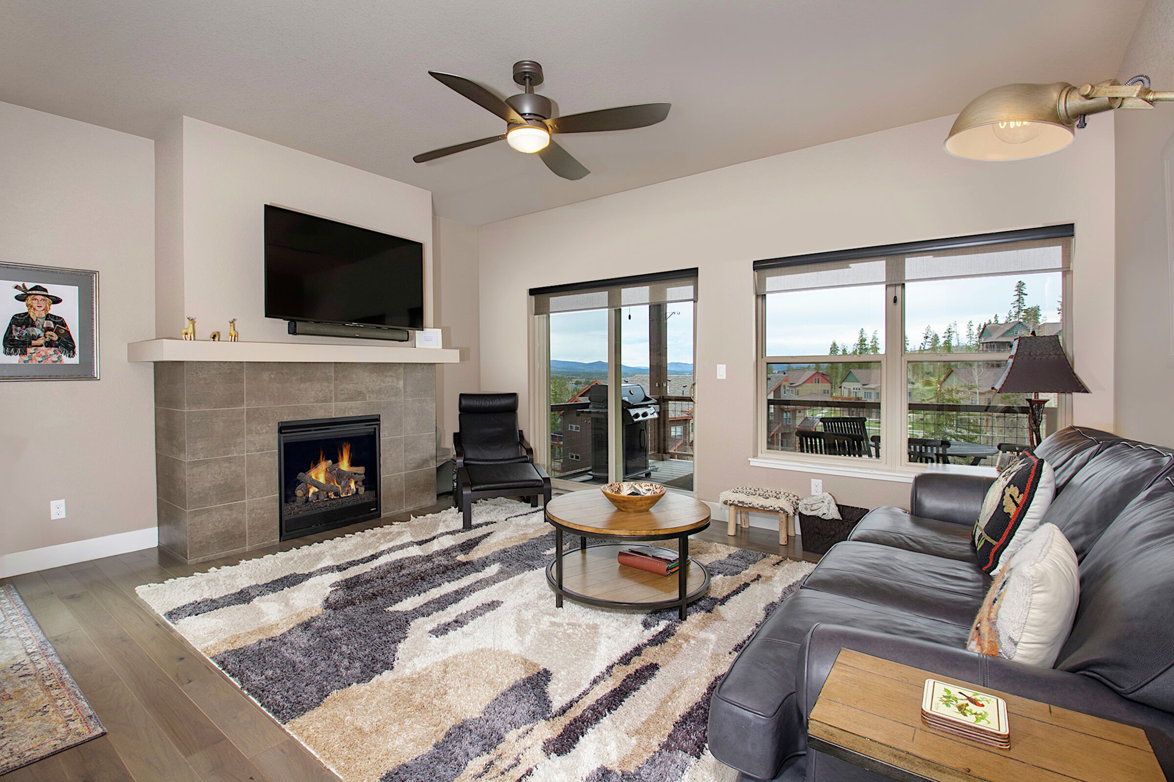 #47 - Lookout Point - Living Room