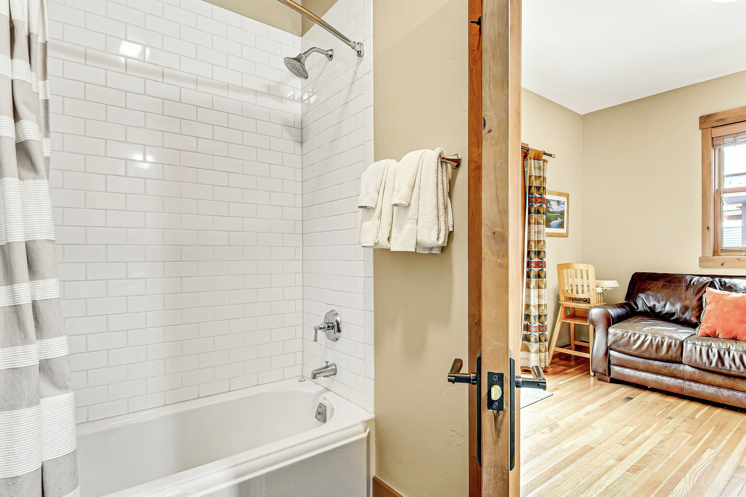 4 Bdrm 4 Bath HT - Bathroom