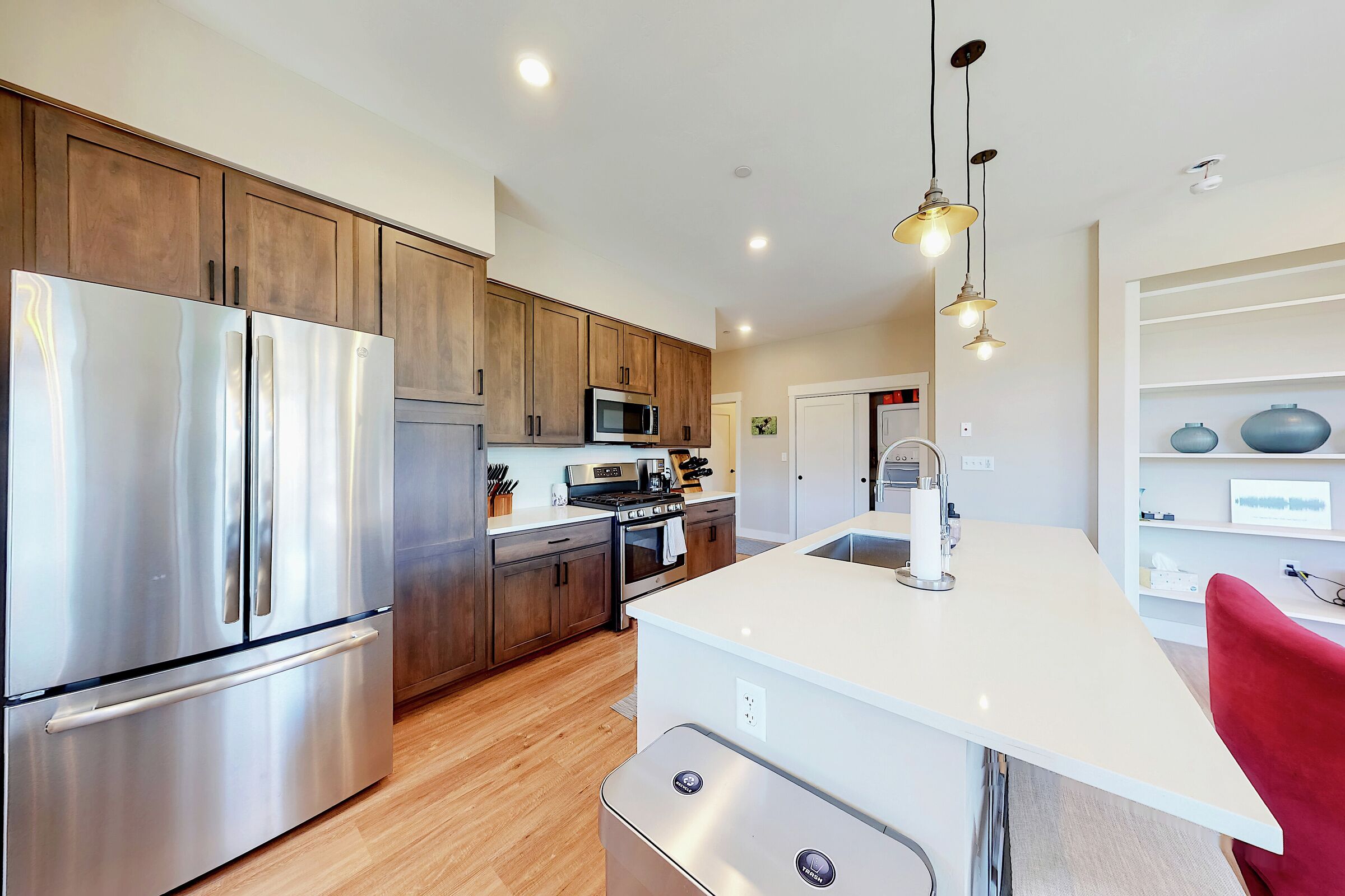 #301 - Modern Mountain Getaway - Kitchen