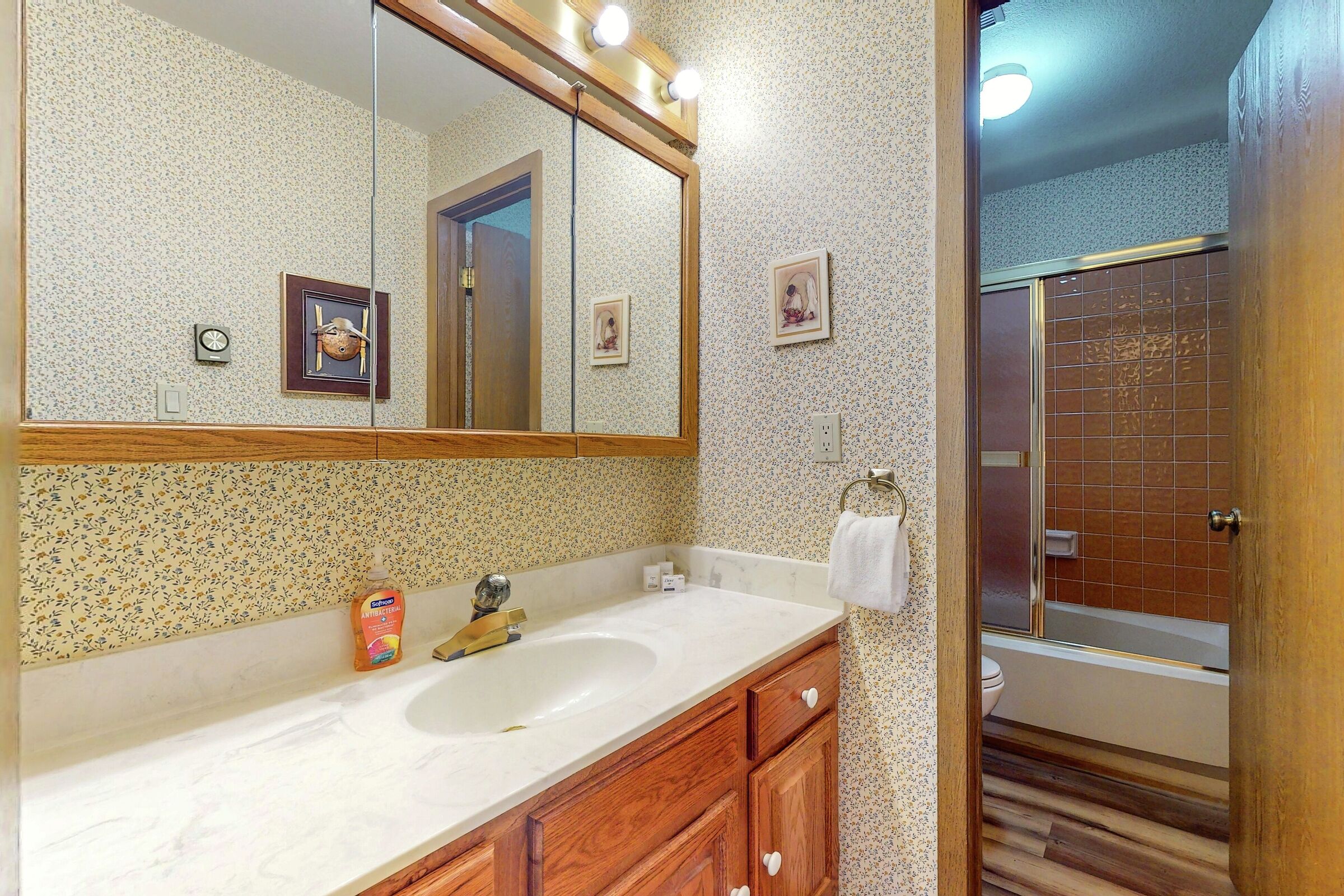 #A201 - Cozy Condo - Bathroom