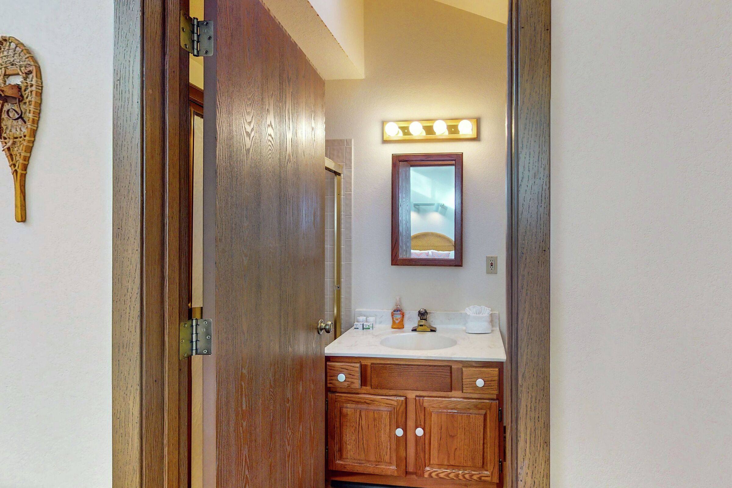 #A201 - Cozy Condo - Ensuite Bathroom