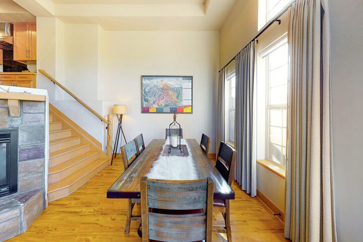 #109 - Red Quill Village - Dining Area