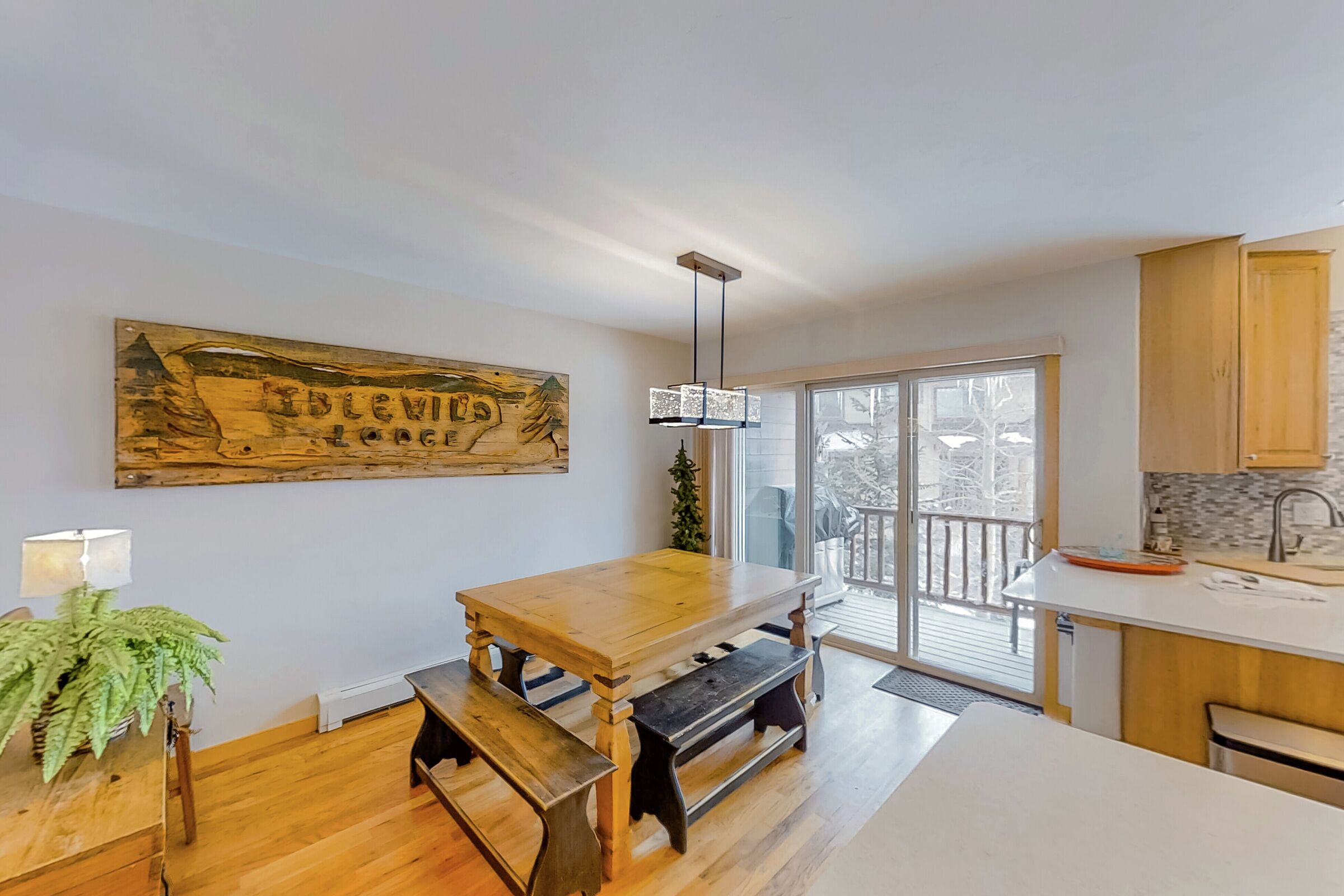 #127 - Dining Area