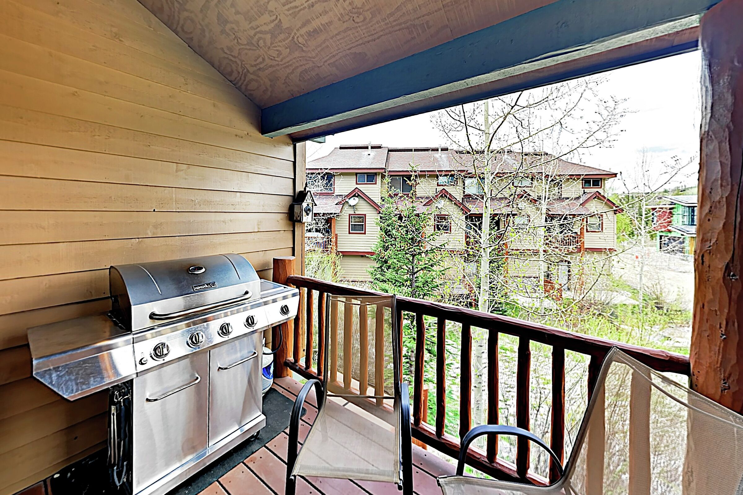 #127 - Balcony with BBQ