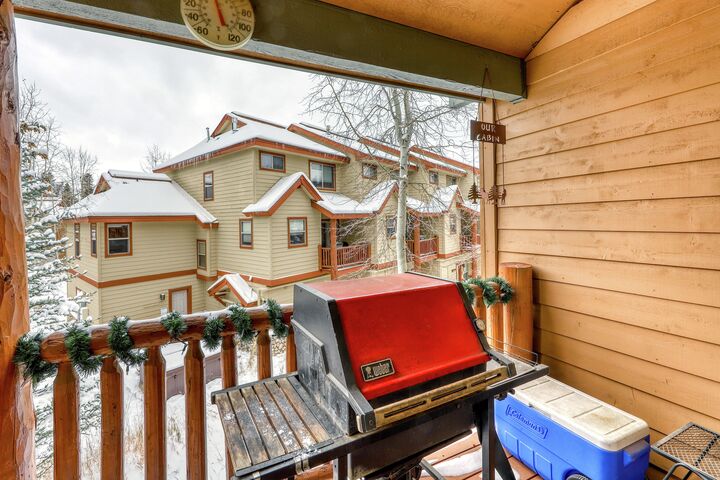 #211 - Sawyer - Balcony with BBQ