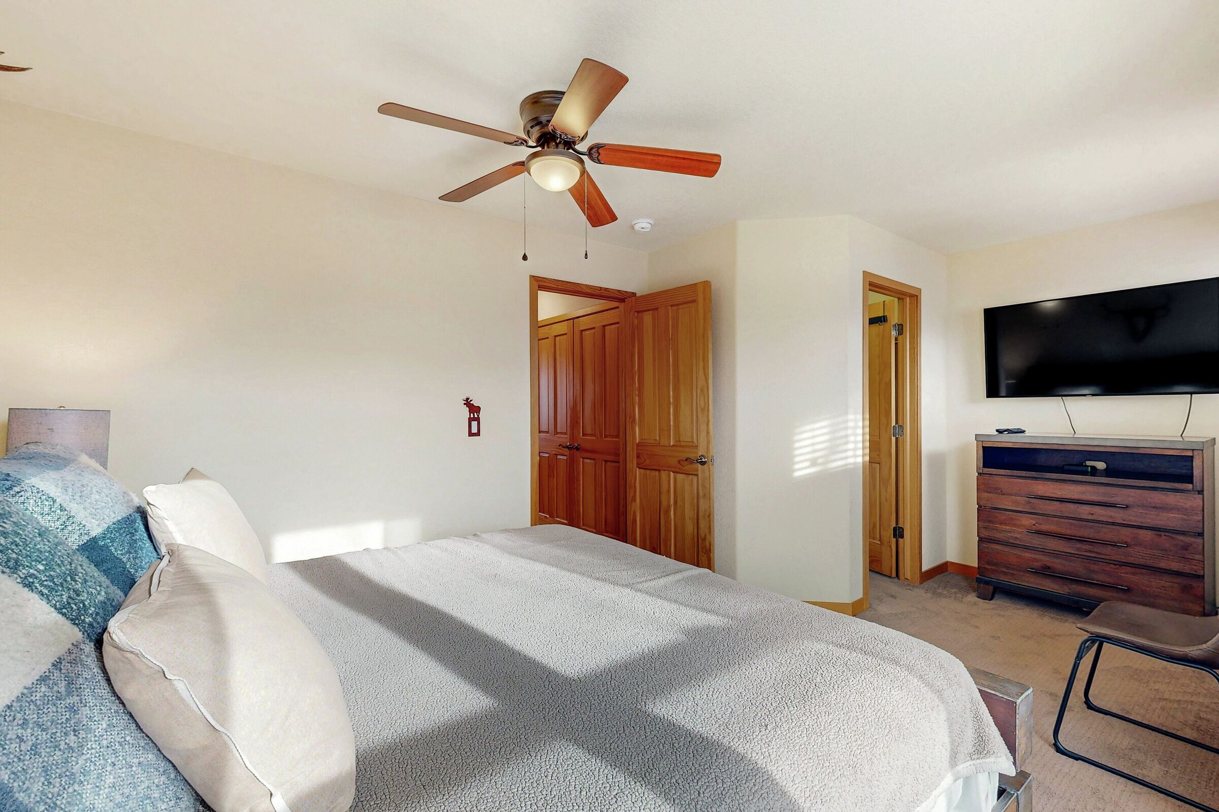 #101 - Cabin Sweet Cabin - Master Bedroom