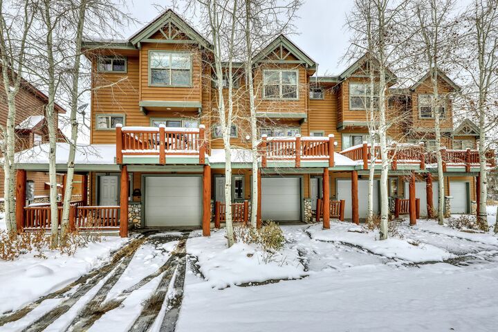 Sawmill Station units 211-219