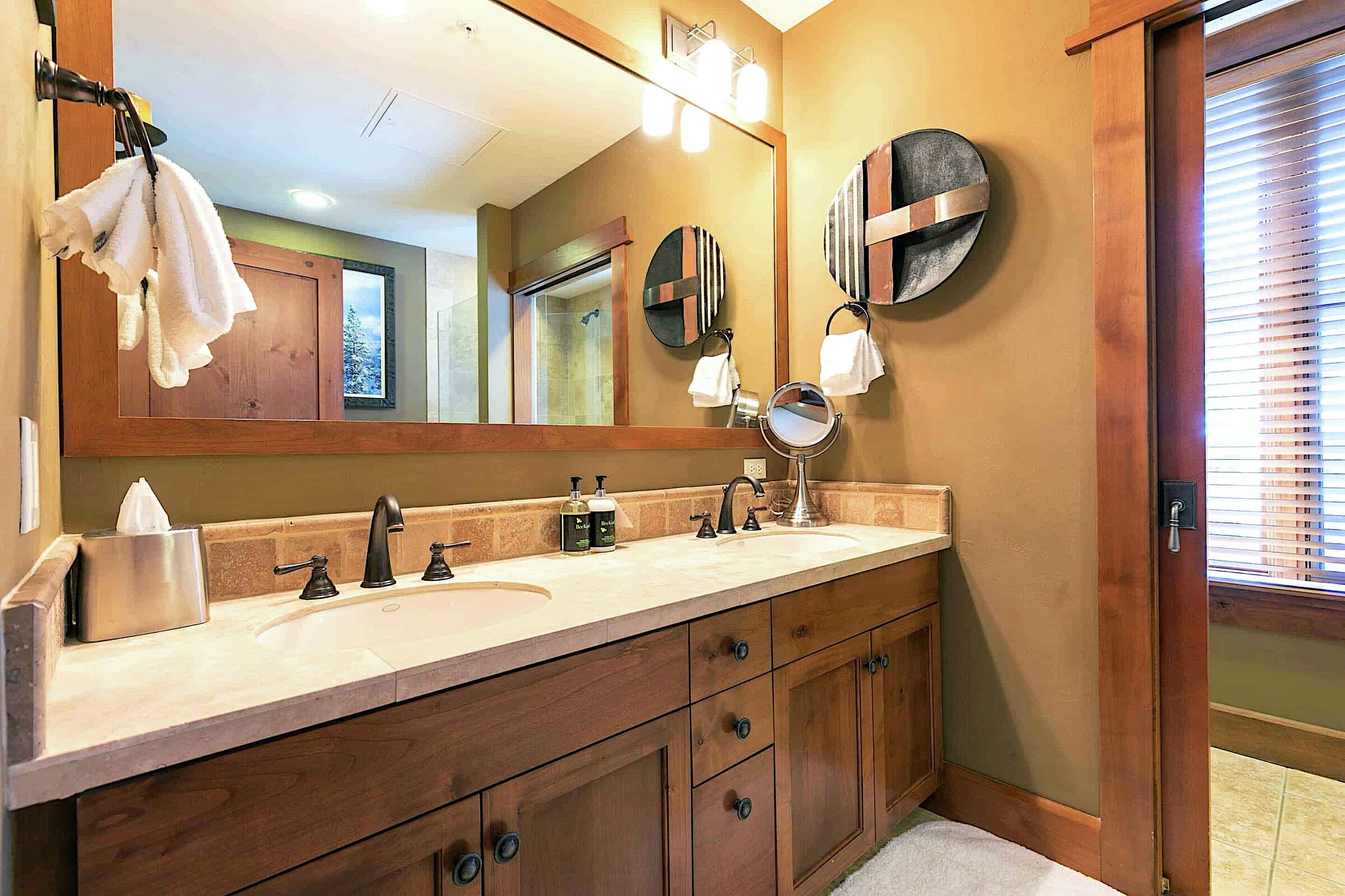 #502 South - Bathroom