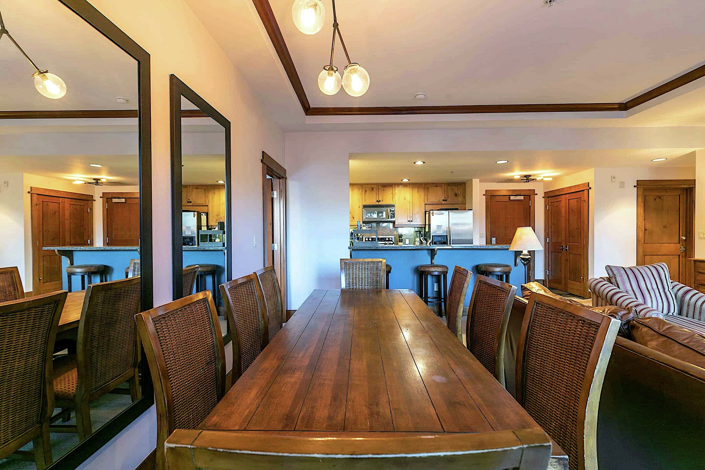 Dining Room & Kitchen