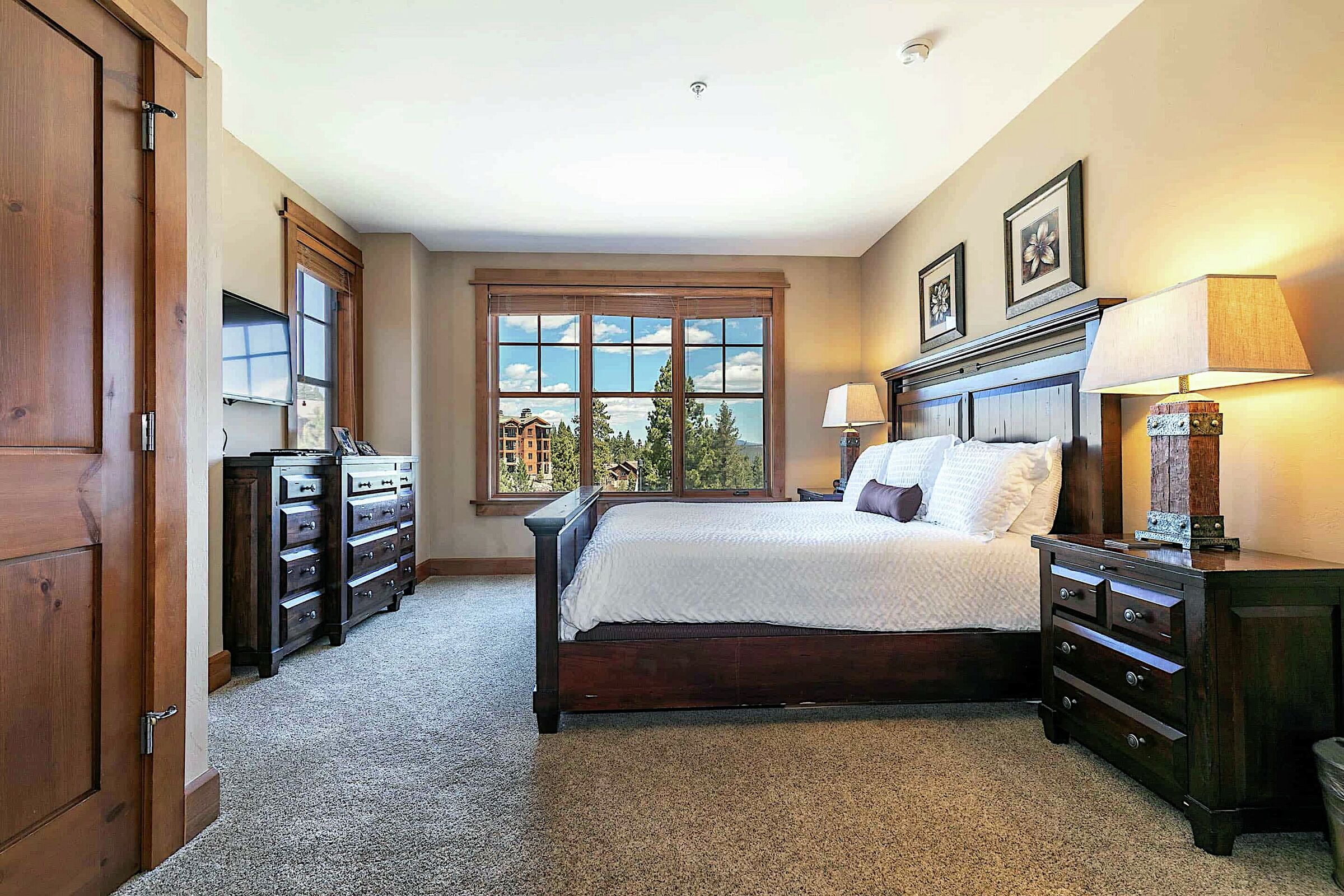 #201 North - Master Bedroom