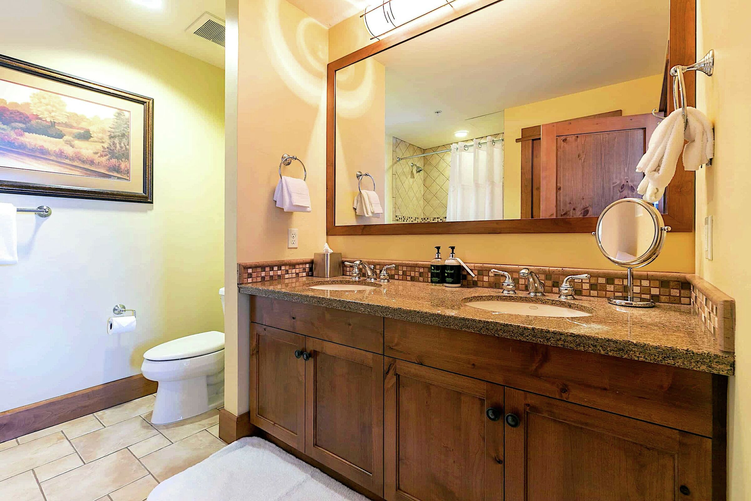 #401 South - Bathroom