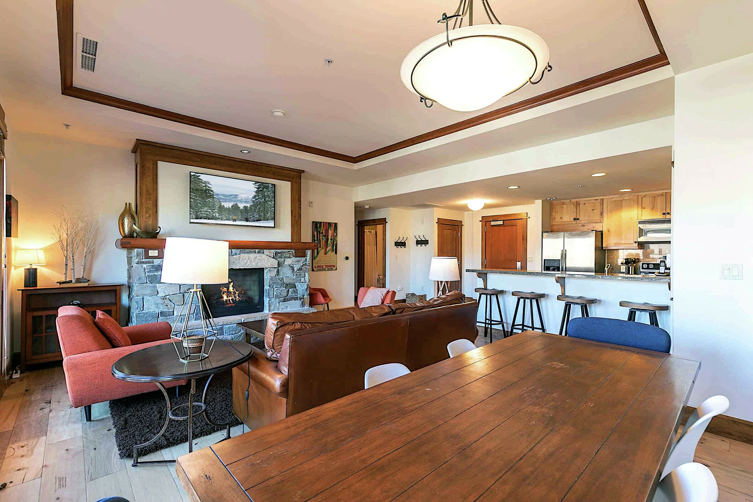 #207 North - Living Area