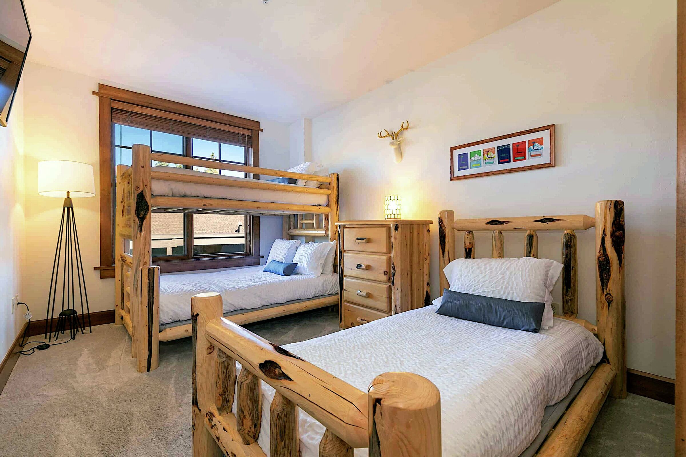 #207 North - Bedroom