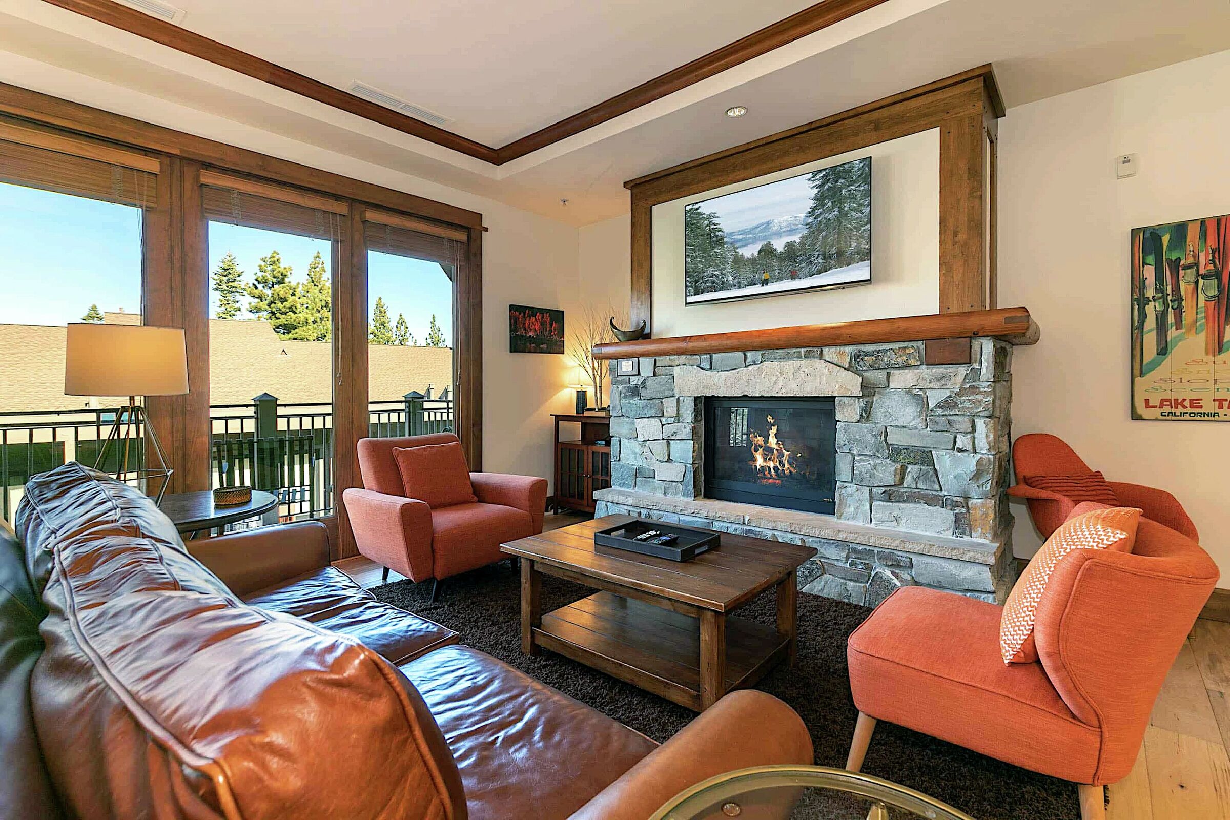 #207 North - Living Room