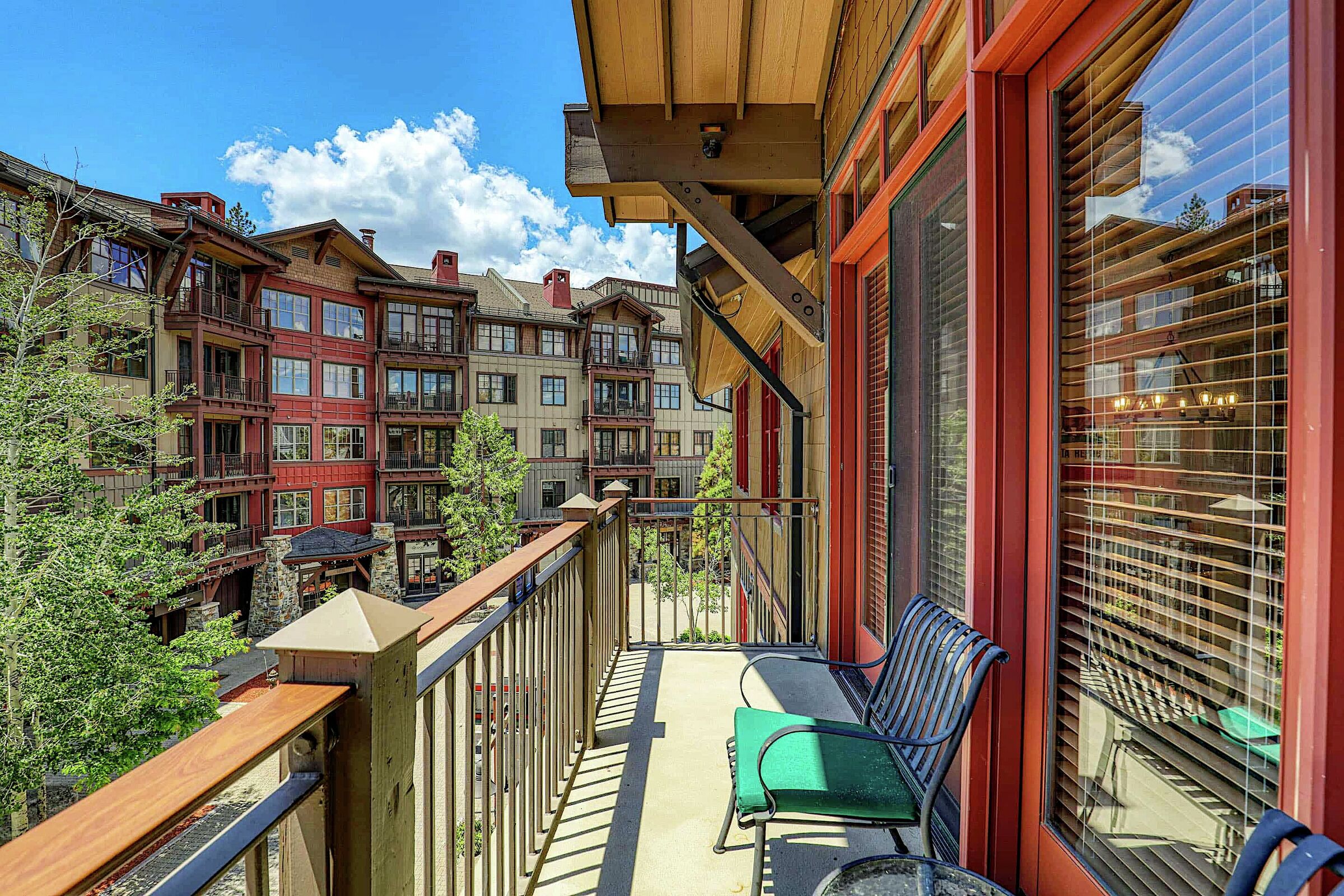 #302 North - Balcony