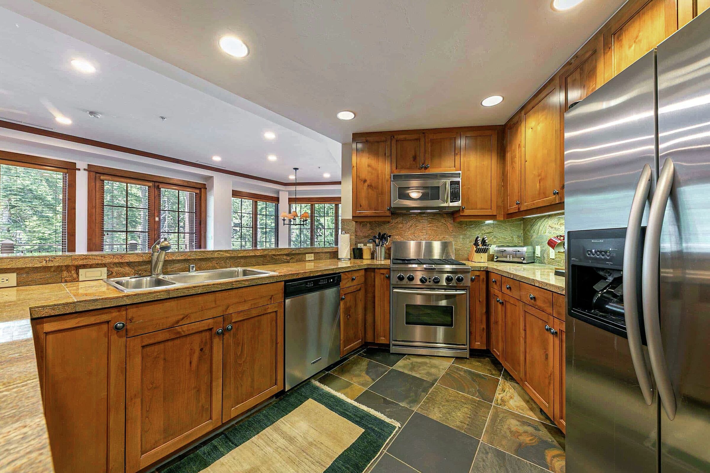#408 South - Kitchen