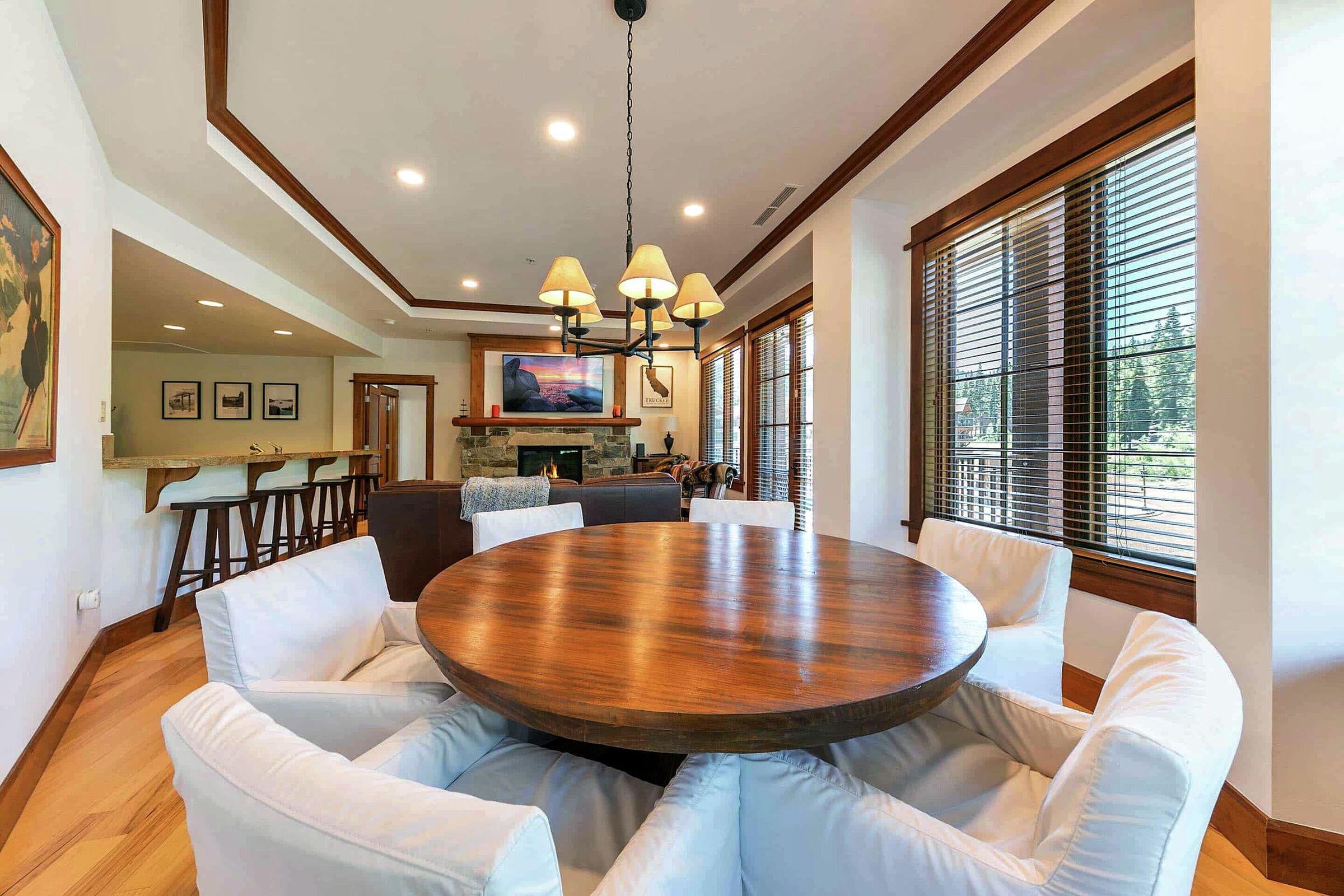 #408 South - Dining Room