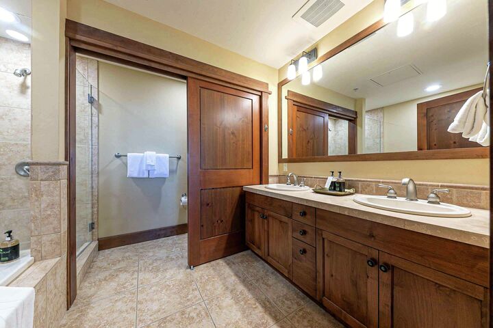Master Ensuite Bathroom
