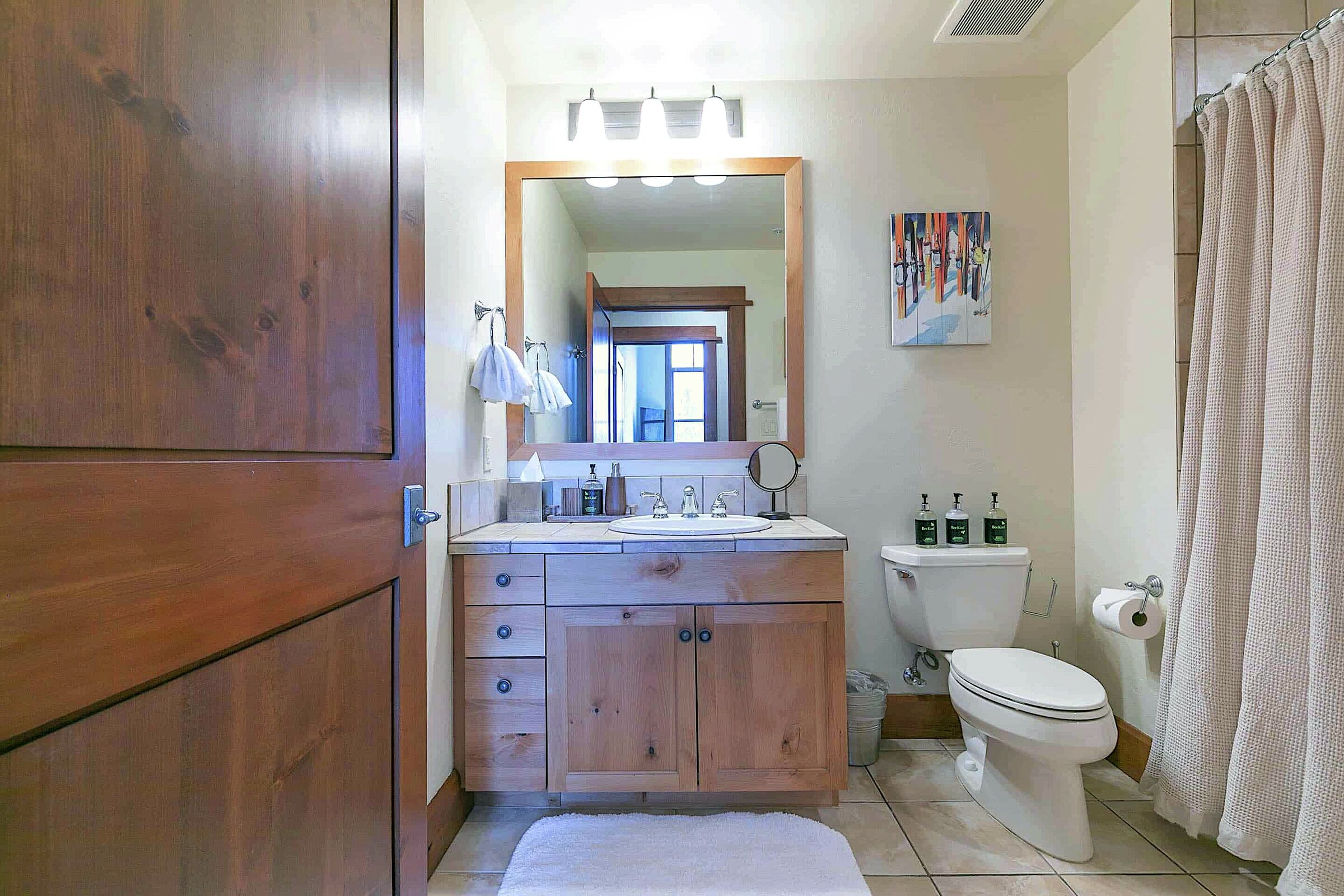 #103 North - Bathroom