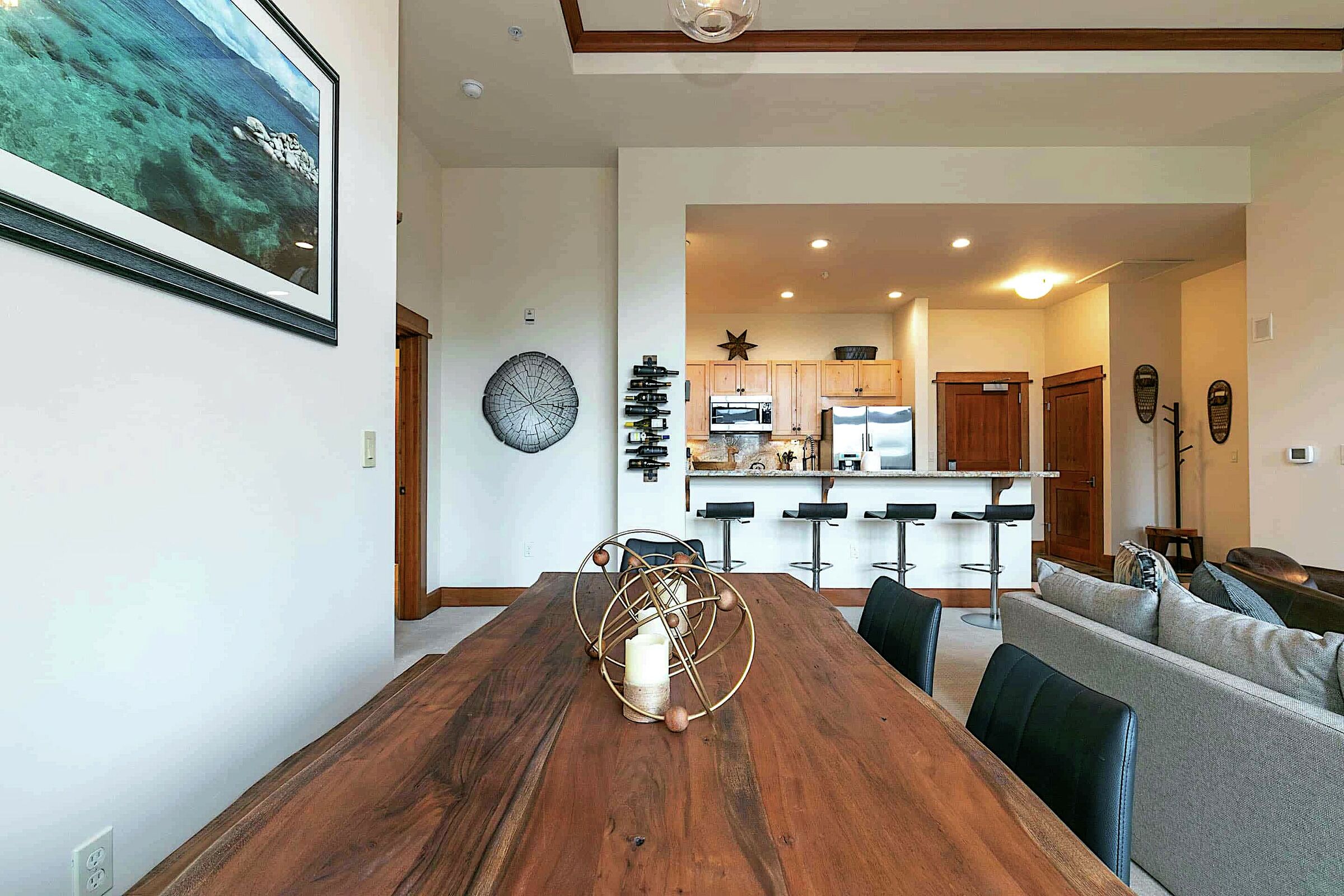 #103 North - Dining Room & Kitchen