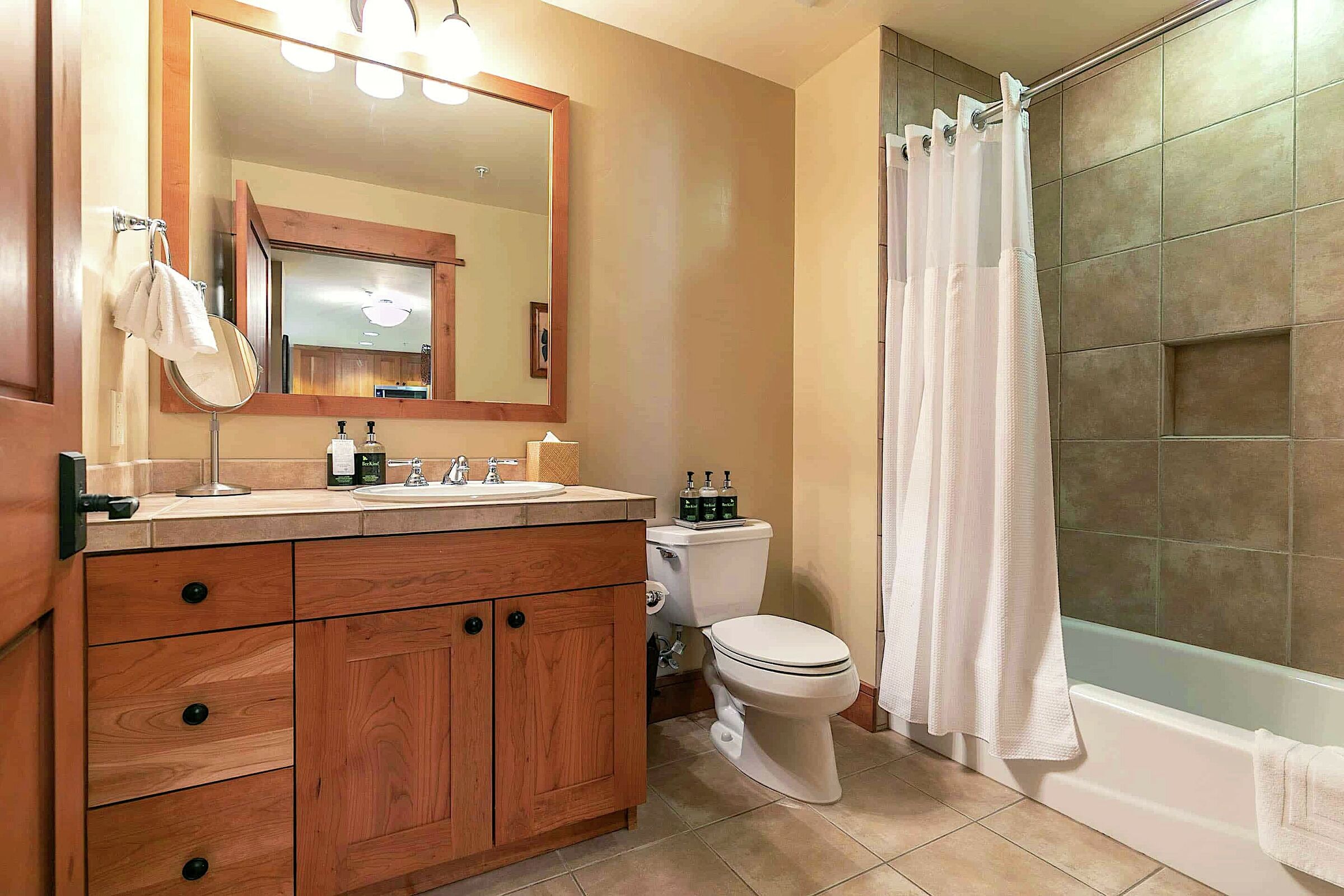 #301 - Bathroom
