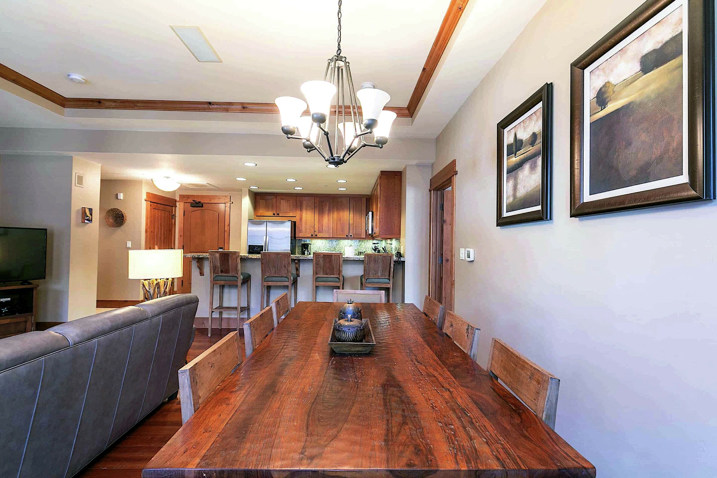 #301 - Dining Room & Kitchen