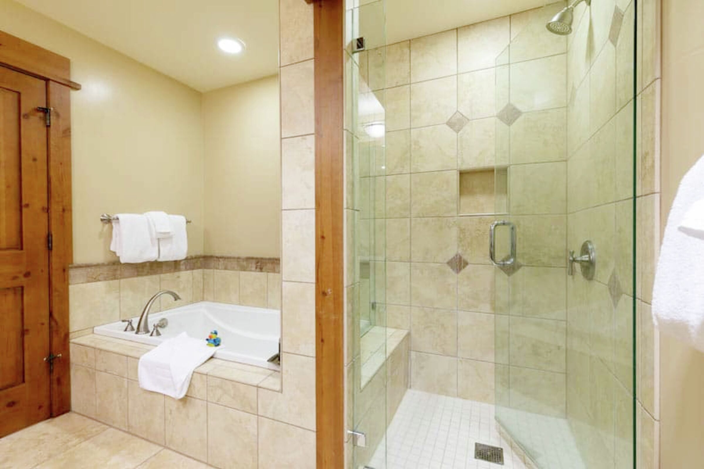 #310 - Master Ensuite Bathroom