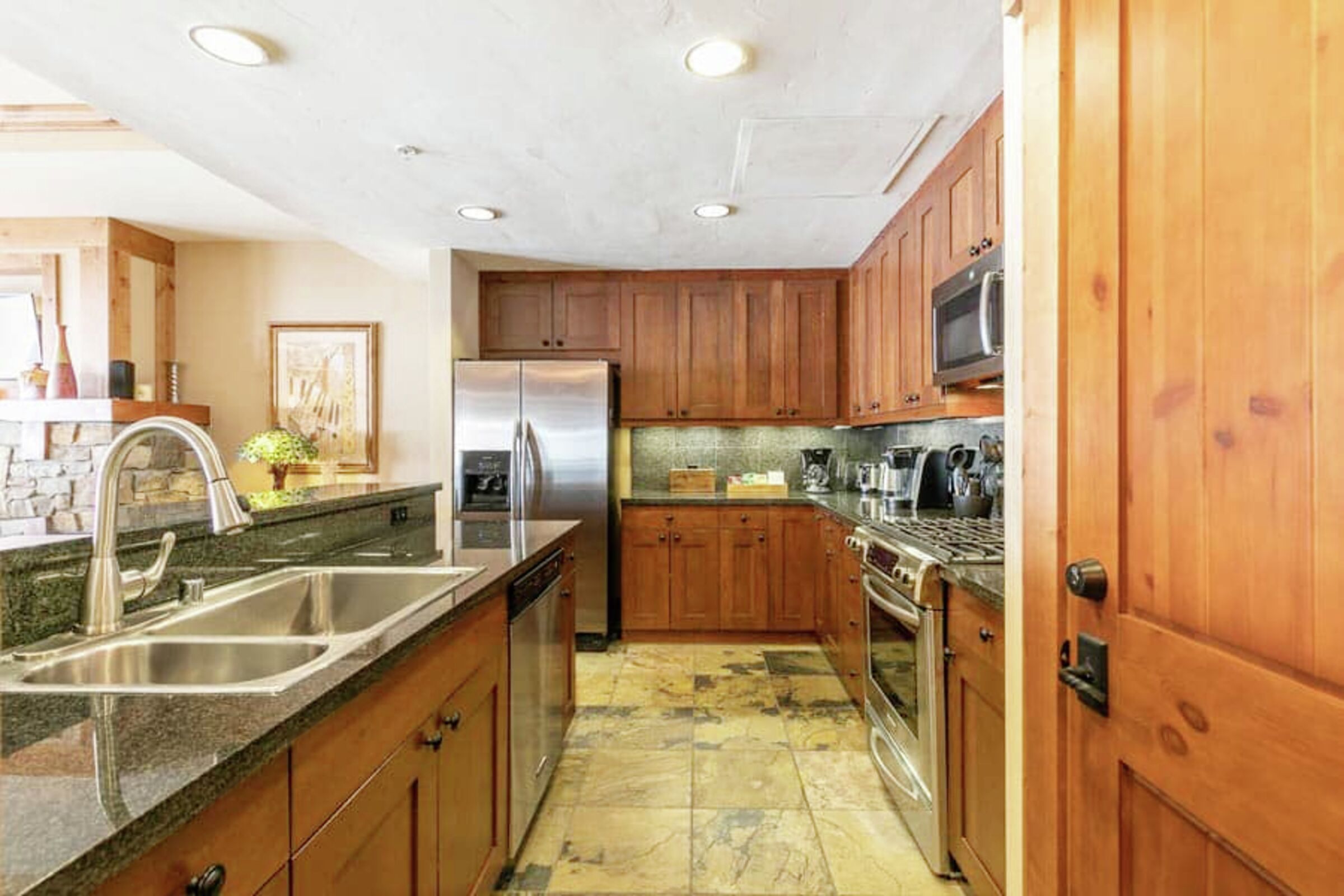 #310 - Kitchen