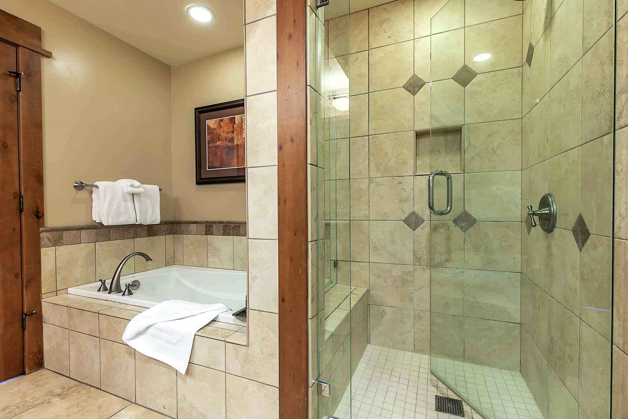 #510 - Master Ensuite Bathroom