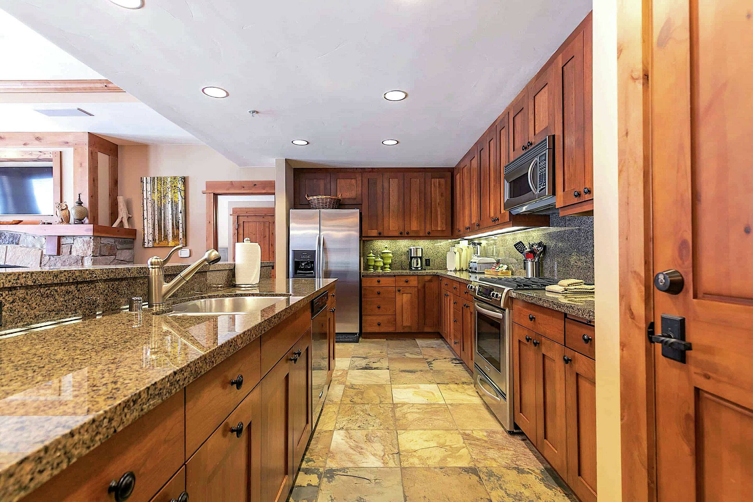 #404 - Kitchen