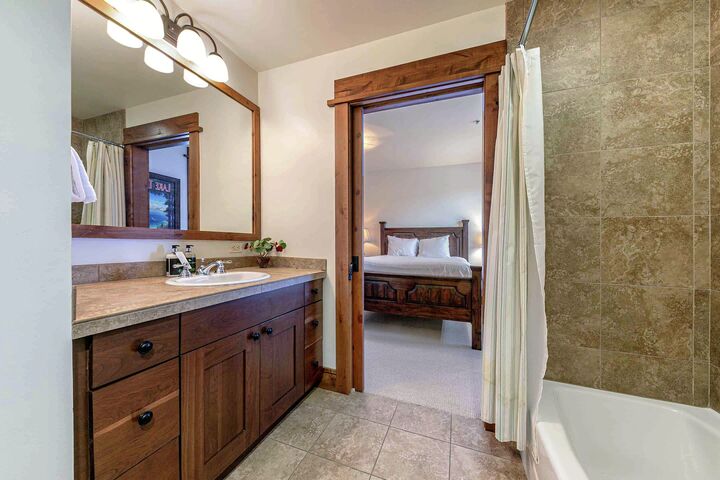 Ensuite Bathroom
