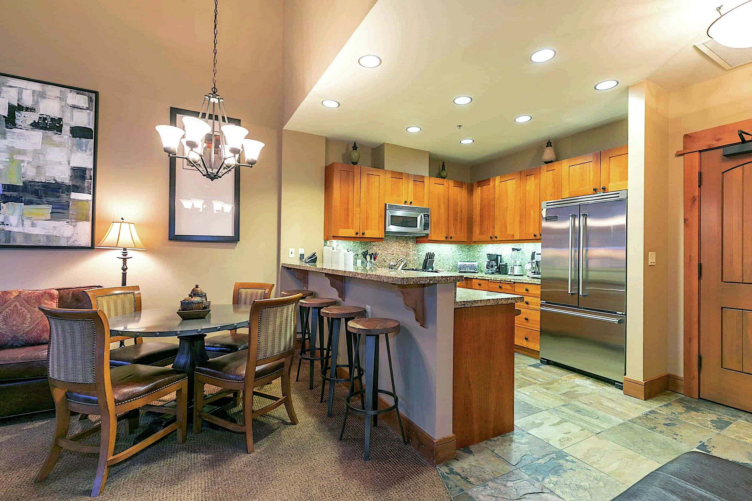 Dining Room & Kitchen