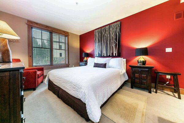 Junior Suite Bedroom