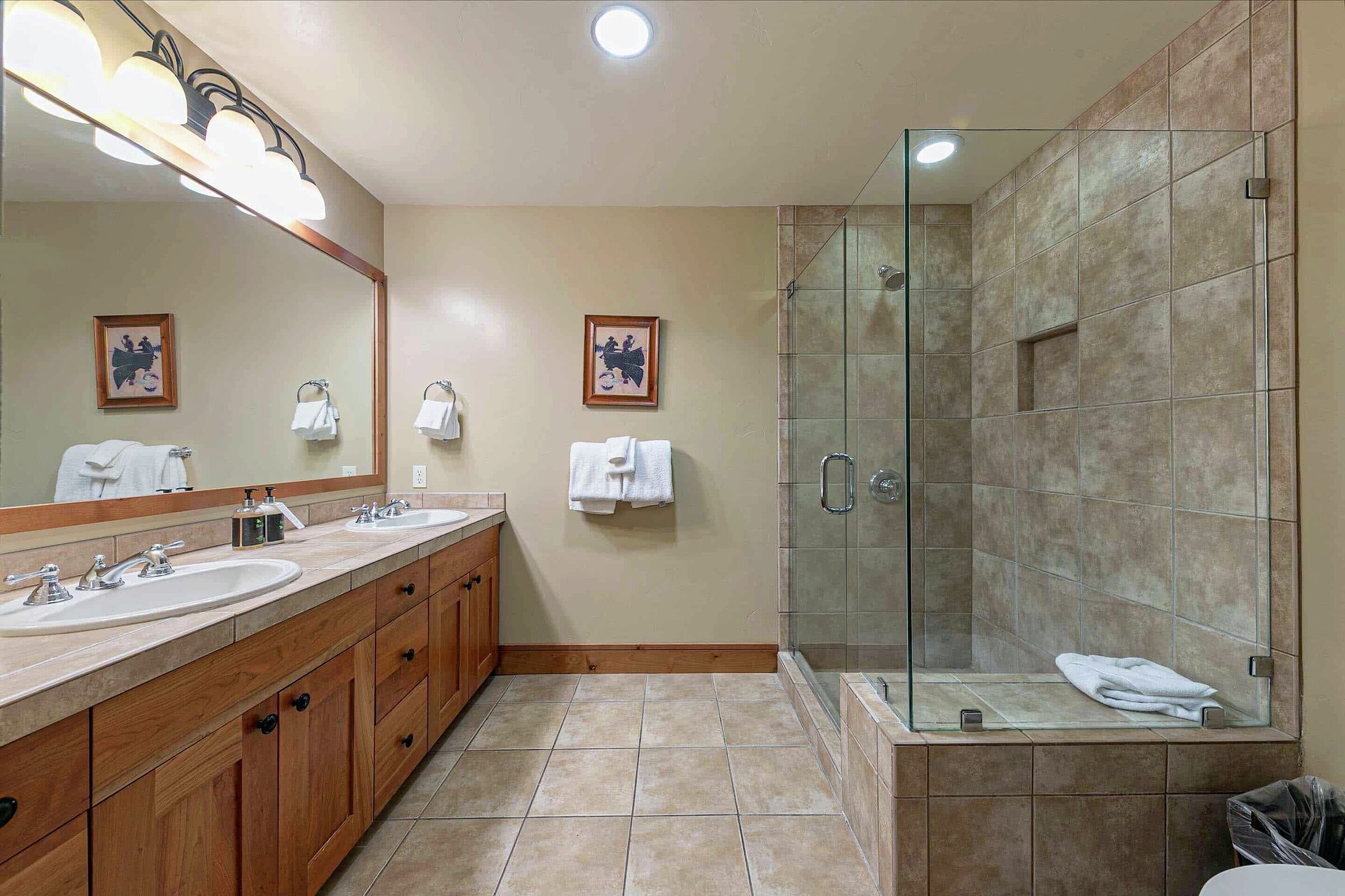 Junior Suite Bathroom