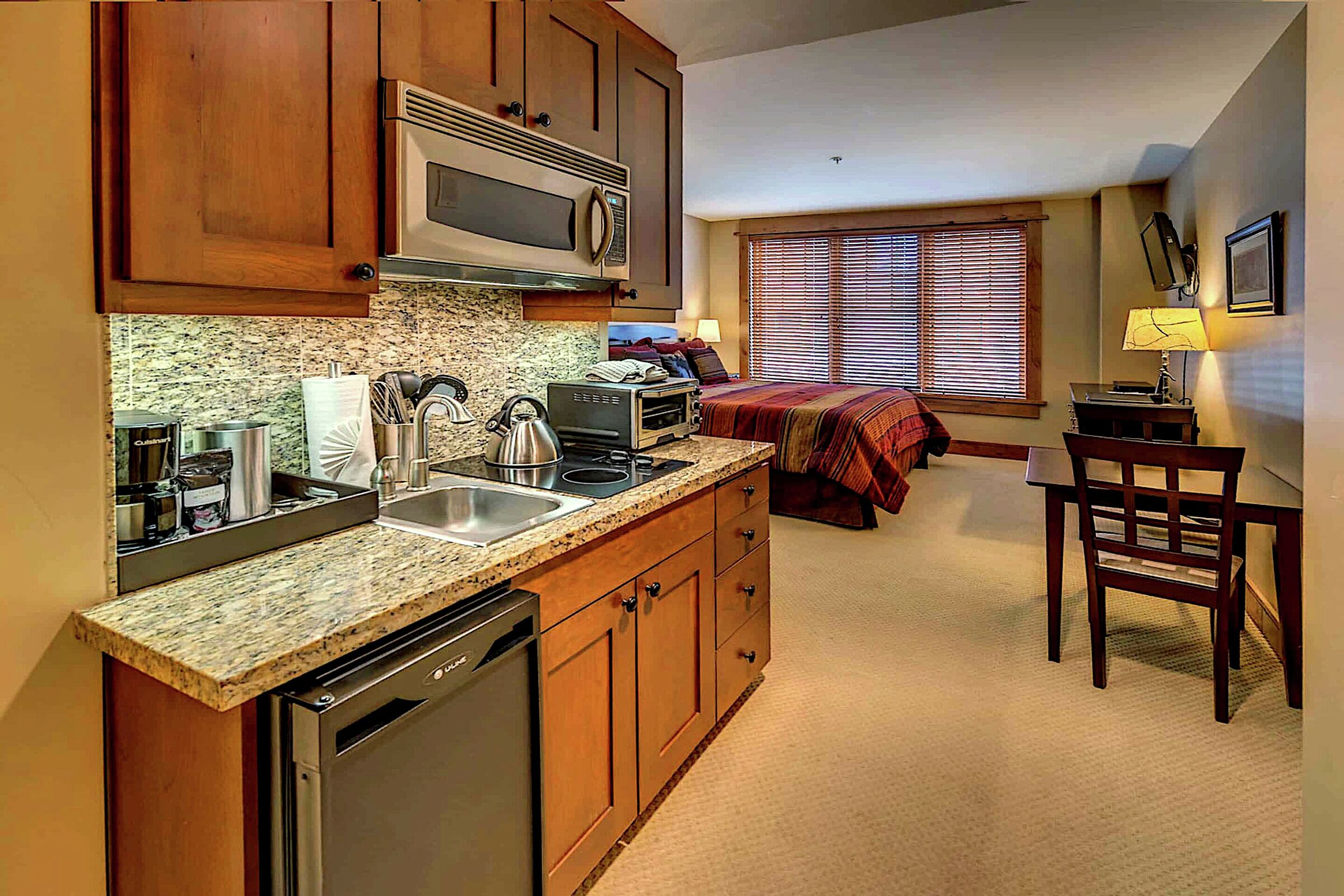 Junior Suite Kitchenette