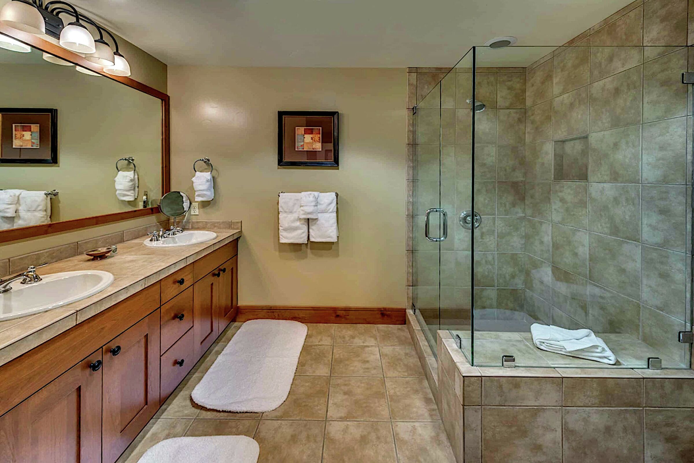 Junior Suite Bathroom