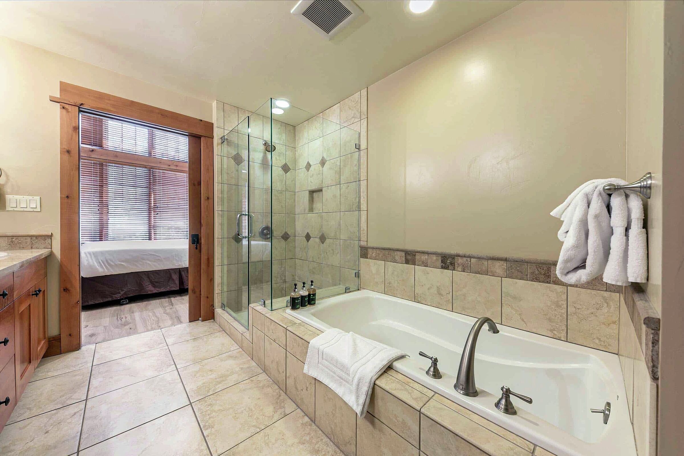 Master Ensuite Bathroom