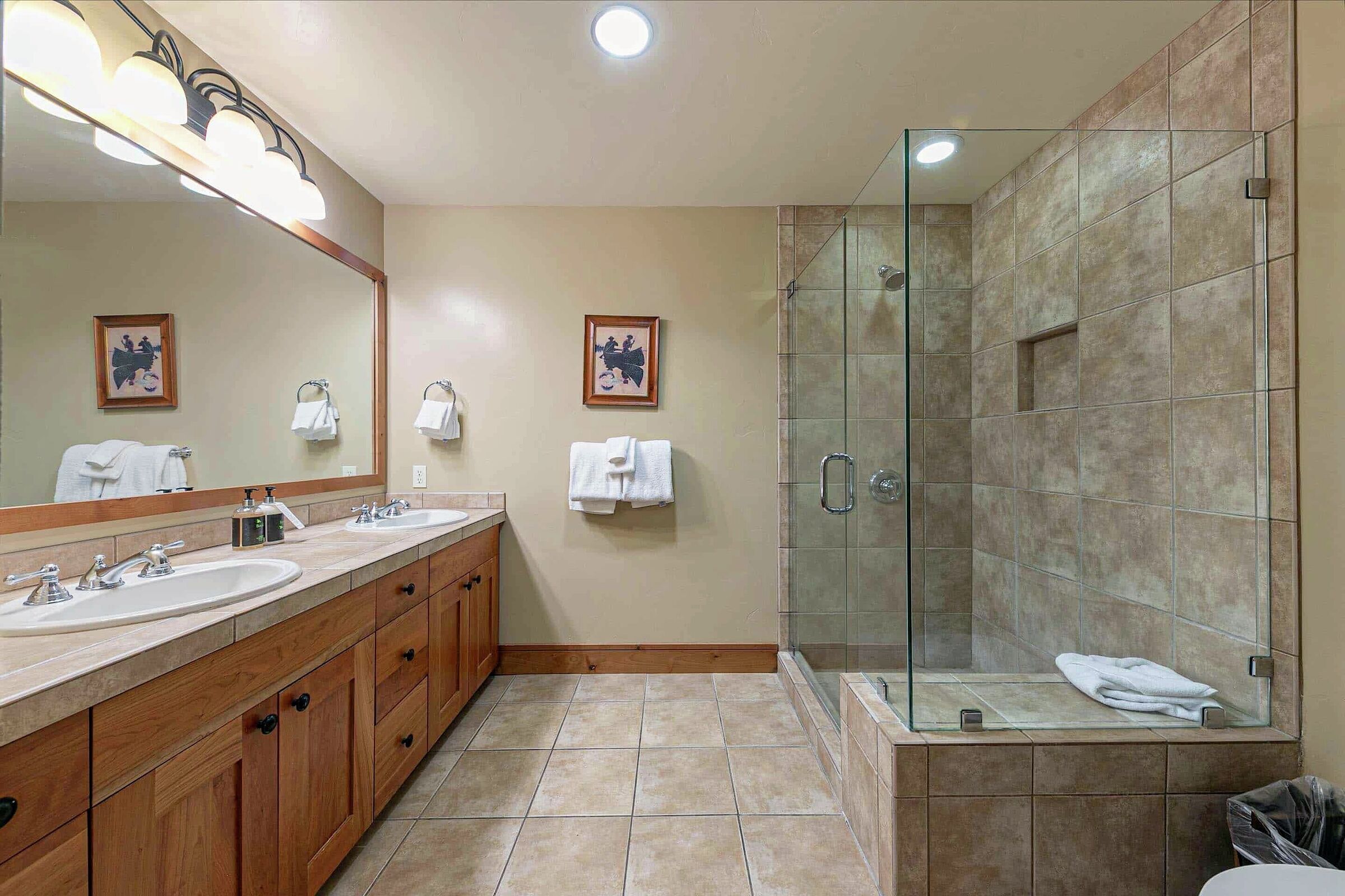 Junior Suite Bathroom