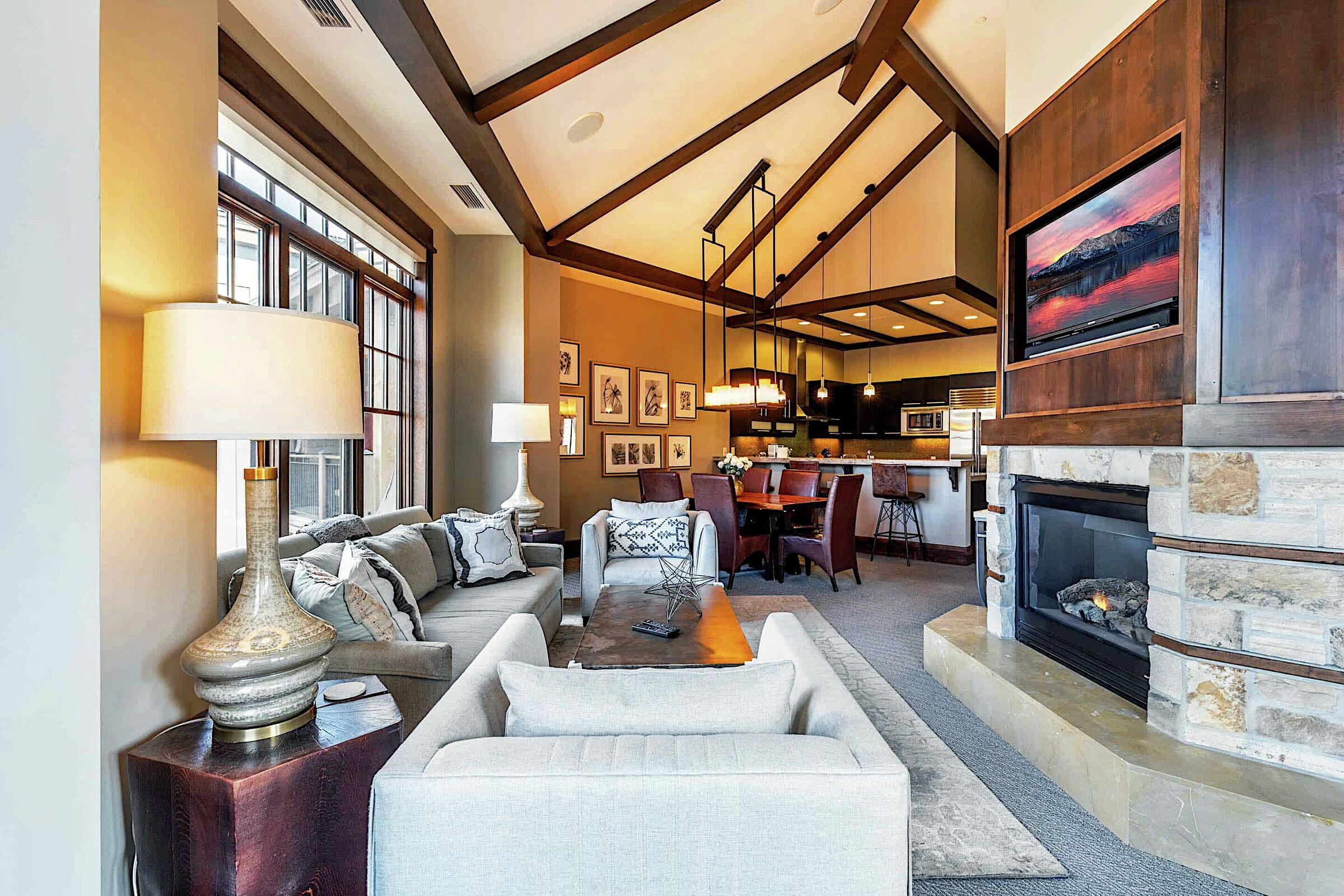#508 - Living Area