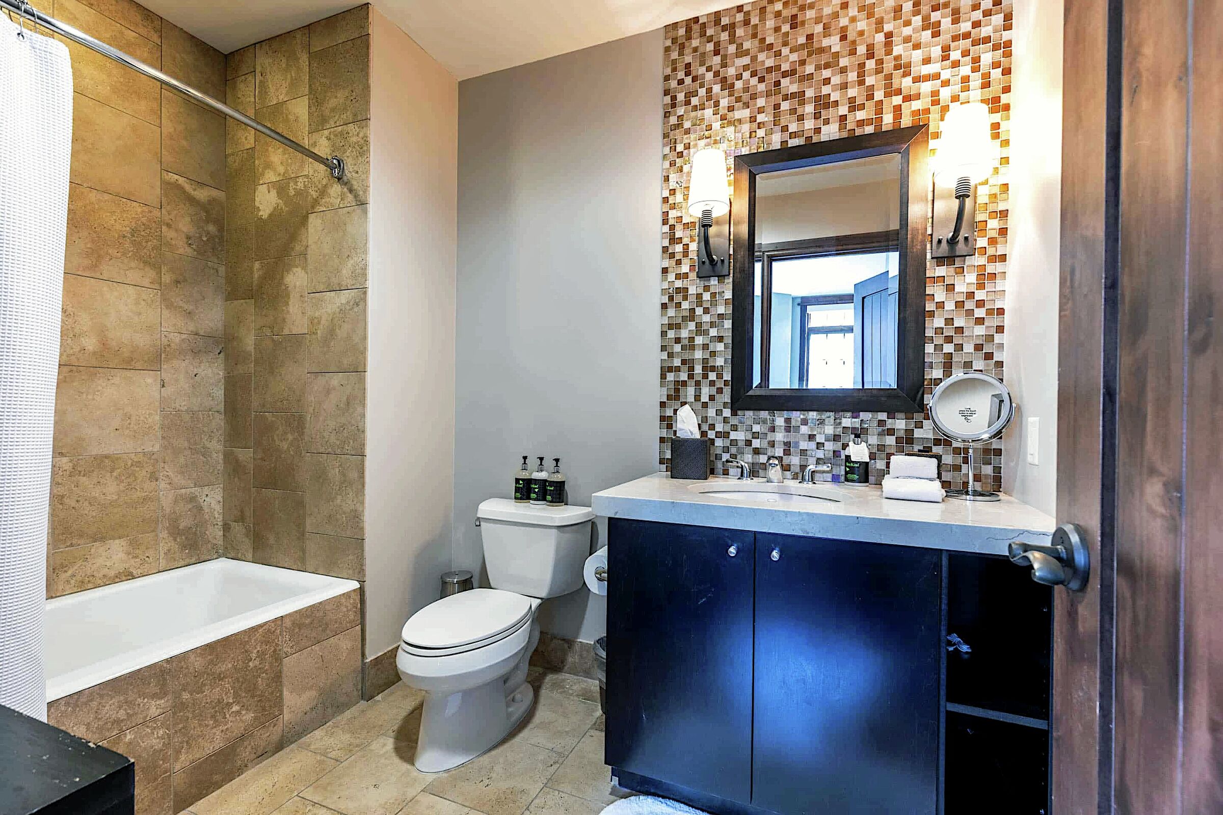 #508 - Ensuite Bathroom