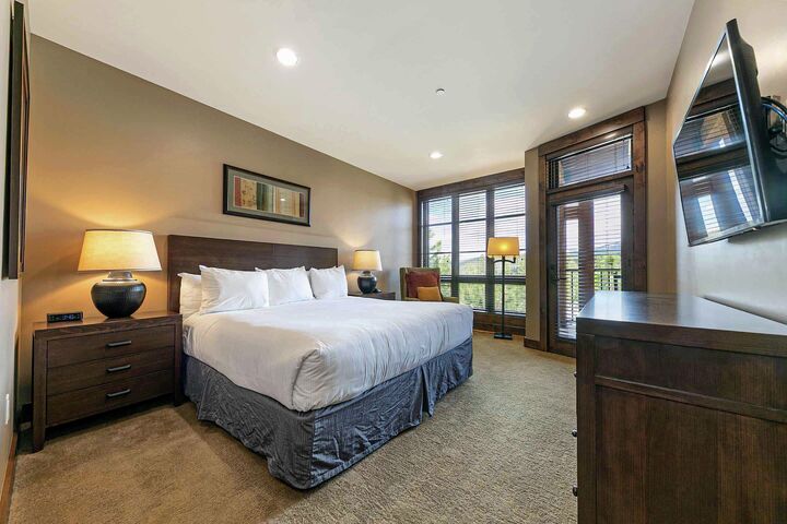 #306 - Master Bedroom