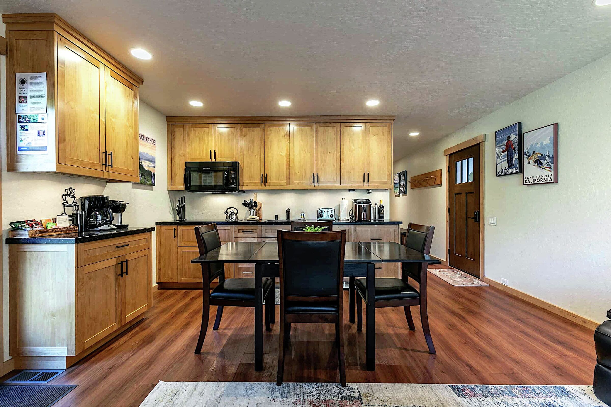 #4119 - Dining Room & Kitchenette