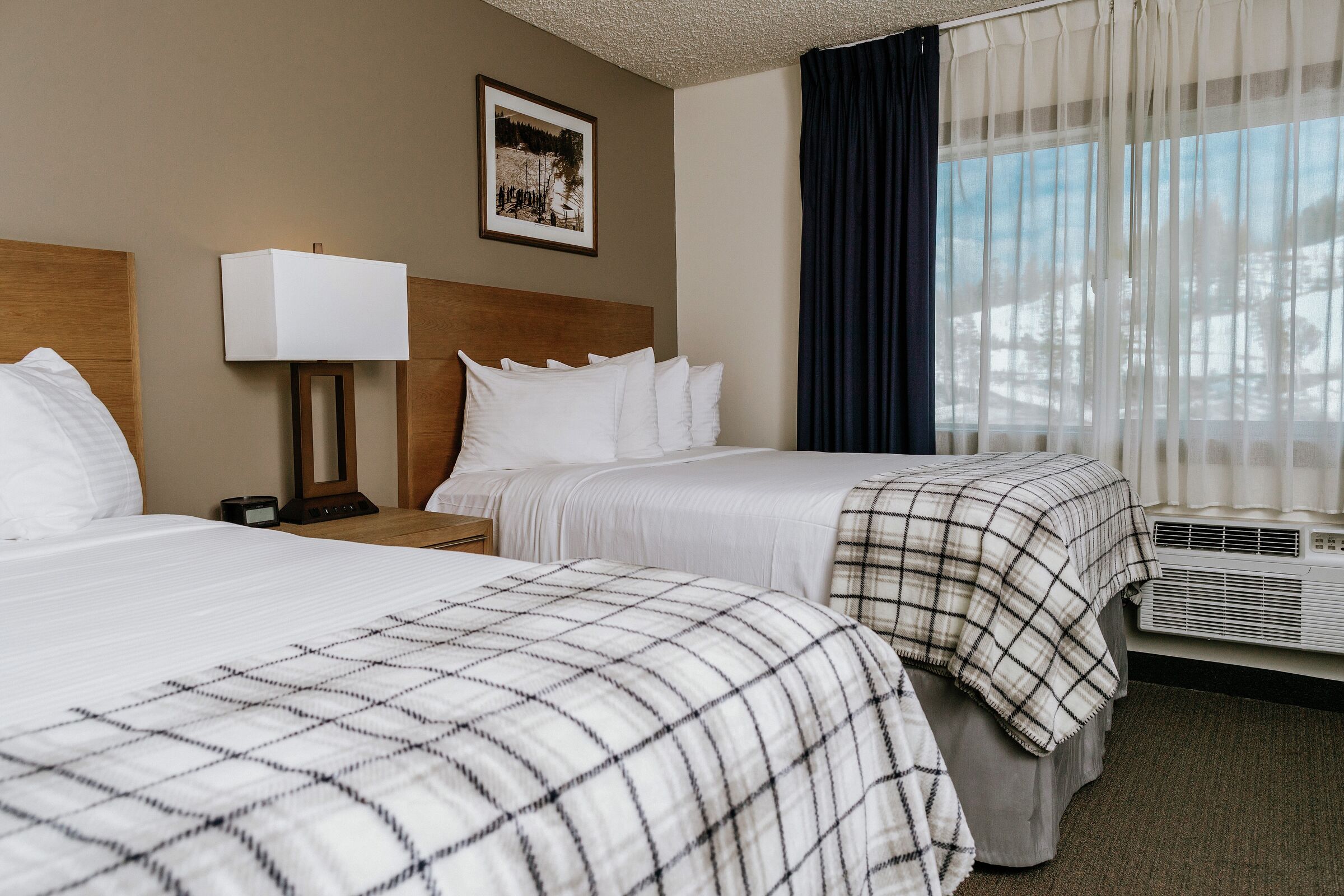 2 Doubles - Bedroom